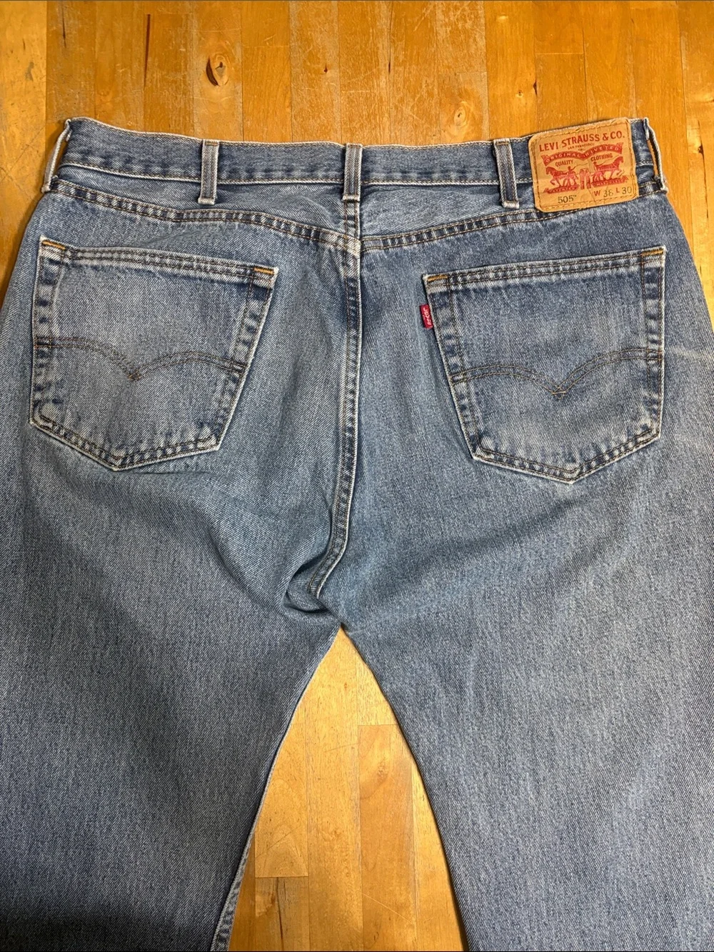 Levi's Men's 505 regular fit jeans - Picture 8 of 10